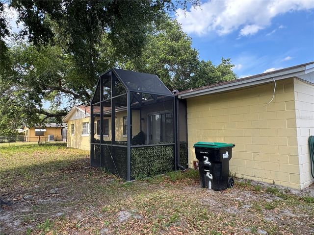 201 E BUCHANON AVENUE, Orlando, FL 32809
