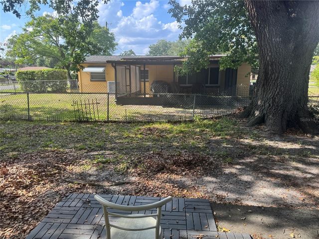 201 E BUCHANON AVENUE, Orlando, FL 32809