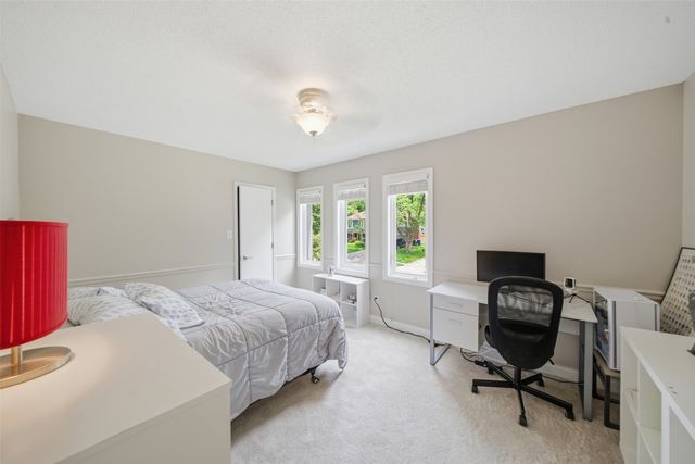 36 30th Street, Des Moines, IA 50312