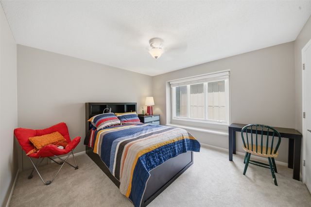 36 30th Street, Des Moines, IA 50312