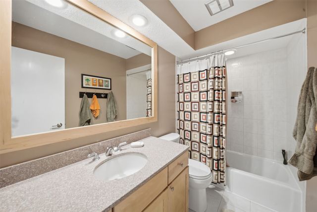 36 30th Street, Des Moines, IA 50312