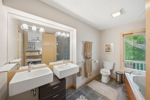 36 30th Street, Des Moines, IA 50312