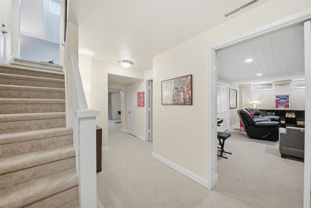 36 30th Street, Des Moines, IA 50312