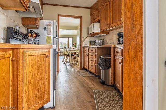 27268 Lakeside Drive, Beloit, OH 44609