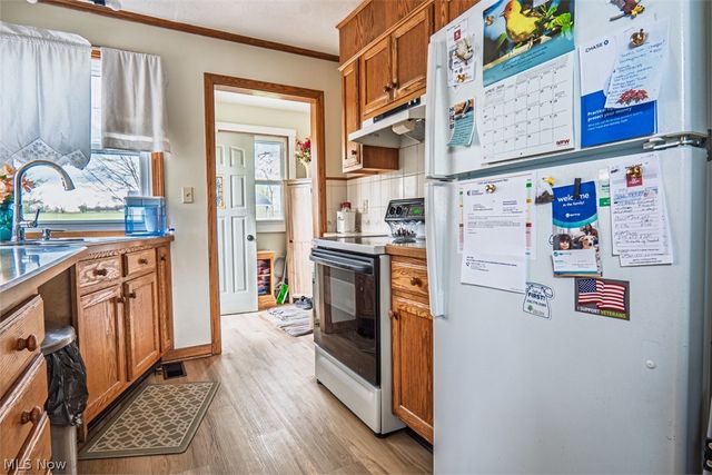 27268 Lakeside Drive, Beloit, OH 44609