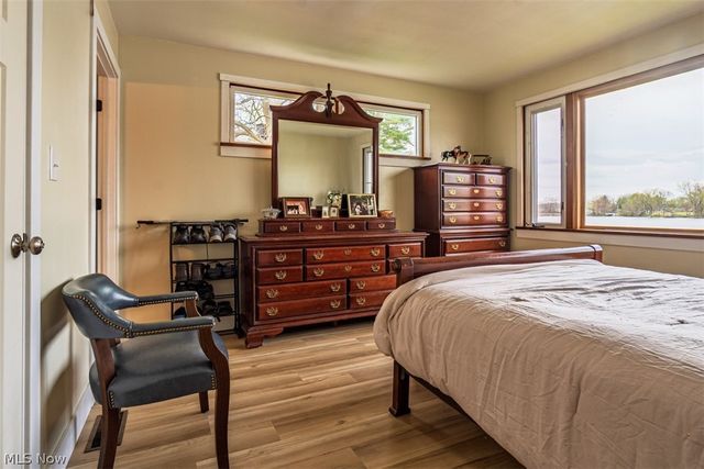 27268 Lakeside Drive, Beloit, OH 44609