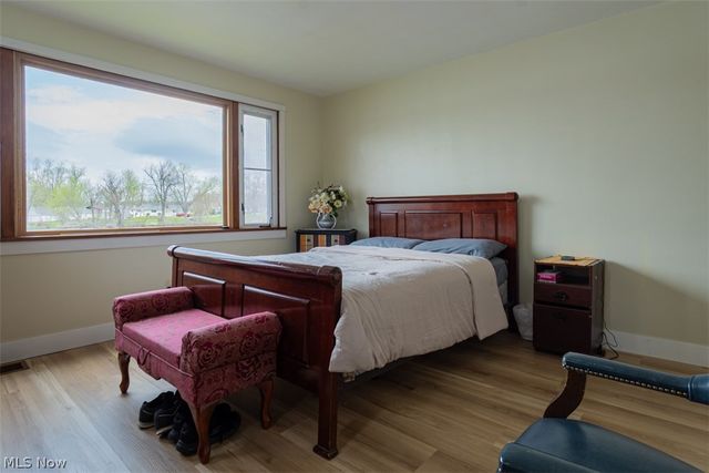 27268 Lakeside Drive, Beloit, OH 44609
