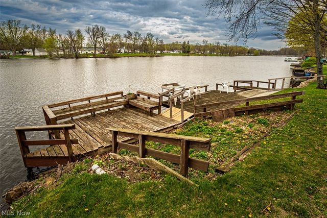 27268 Lakeside Drive, Beloit, OH 44609