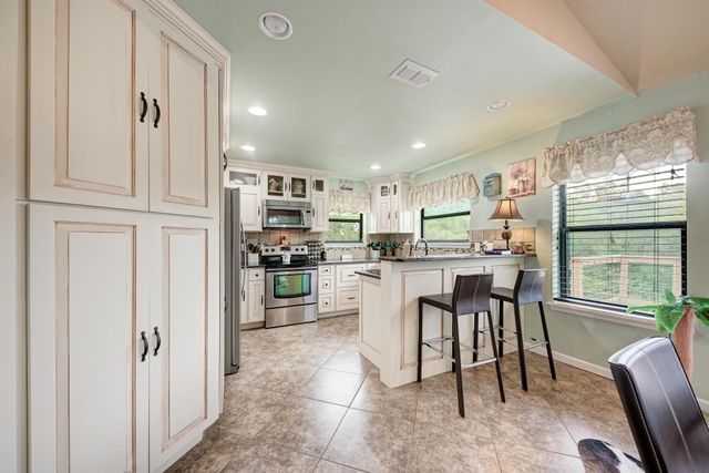 5093 Chimney Rock, Canyon Lake, TX 78133