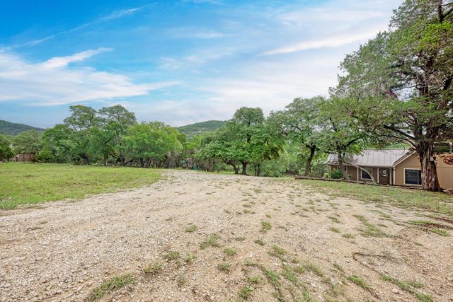 5093 Chimney Rock, Canyon Lake, TX 78133