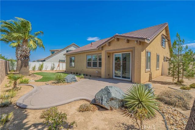 2041 Cork Oak Street, Palmdale, CA 93551