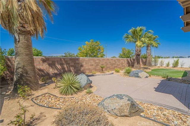 2041 Cork Oak Street, Palmdale, CA 93551
