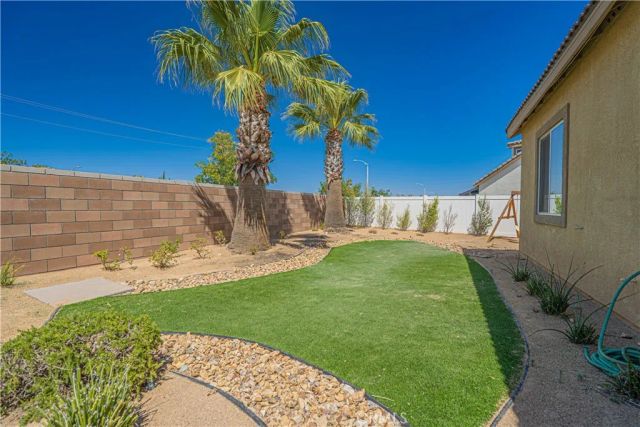 2041 Cork Oak Street, Palmdale, CA 93551