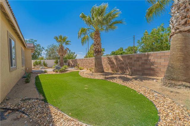 2041 Cork Oak Street, Palmdale, CA 93551