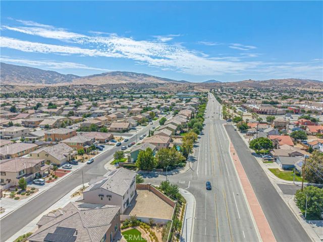 2041 Cork Oak Street, Palmdale, CA 93551
