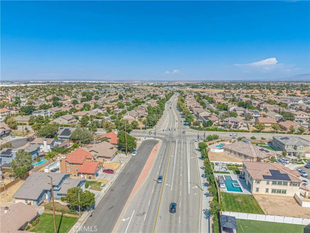 2041 Cork Oak Street, Palmdale, CA 93551