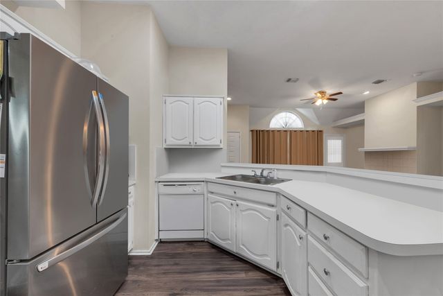 2142 Glen Heights Drive, Garland, TX 75044