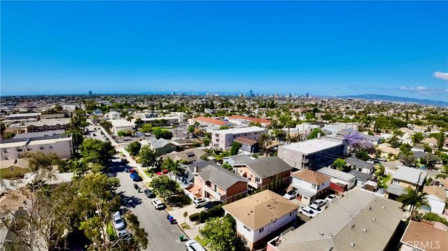 1735 Orizaba Avenue, Long Beach, CA 90804