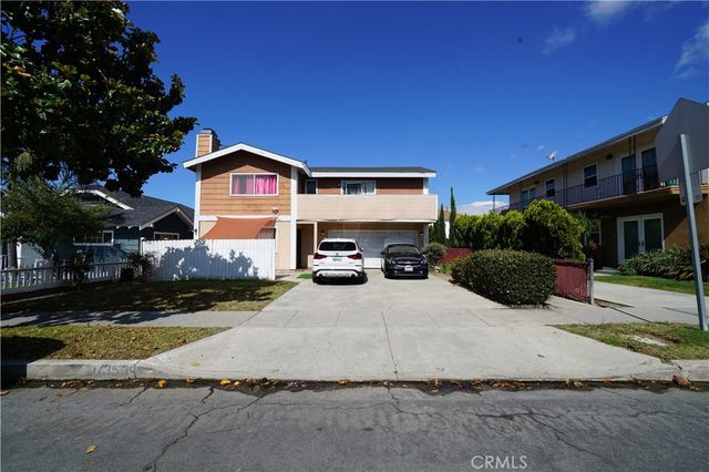 1735 Orizaba Avenue, Long Beach, CA 90804