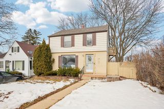 5320 W Melvina STREET, Milwaukee, WI 53216