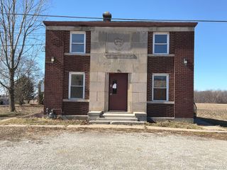 10625 Telegraph Road, Erie Township, MI 48133