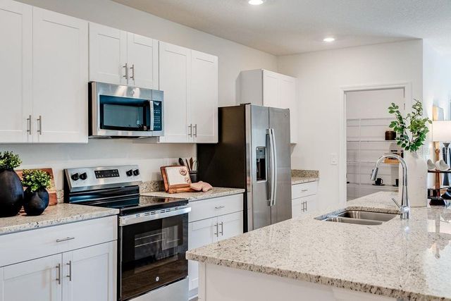 13643 TROPICAL BREEZE WAY, Hudson, FL 34669