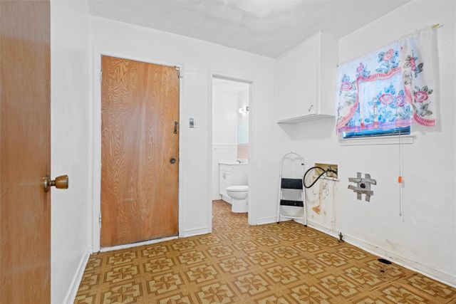 2828 Larkspur Lane, Dallas, TX 75233