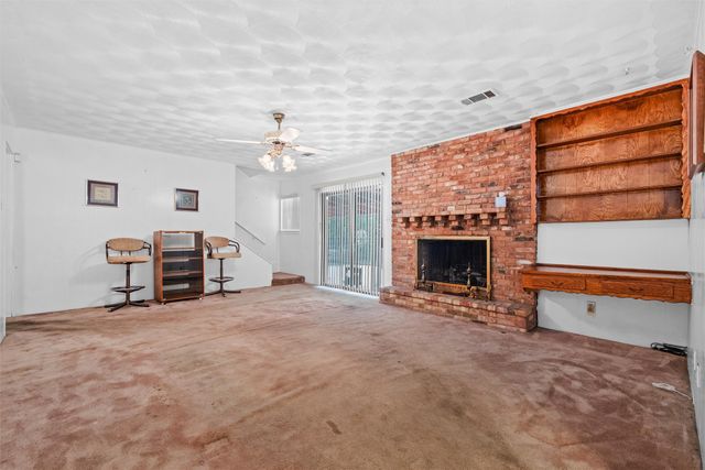 2828 Larkspur Lane, Dallas, TX 75233