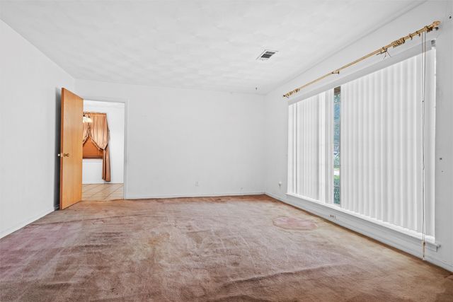 2828 Larkspur Lane, Dallas, TX 75233