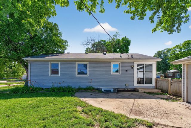 810 SE Belmont Drive, Ankeny, IA 50021