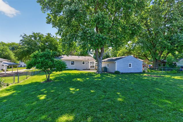 810 SE Belmont Drive, Ankeny, IA 50021