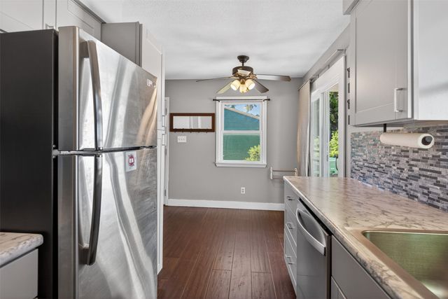 810 SE Belmont Drive, Ankeny, IA 50021