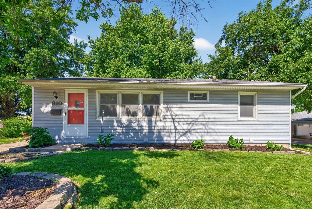 810 SE Belmont Drive, Ankeny, IA 50021