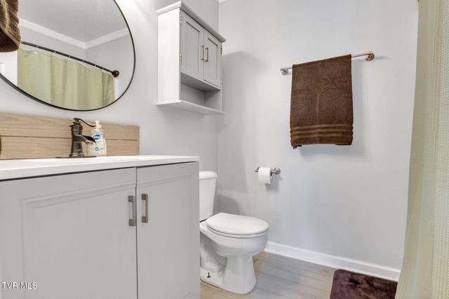 208 Hallock Place, Abingdon, VA 24210