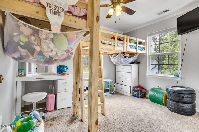 208 Hallock Place, Abingdon, VA 24210