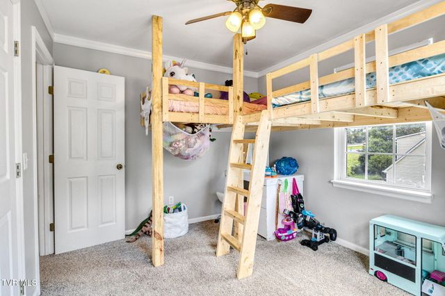 208 Hallock Place, Abingdon, VA 24210