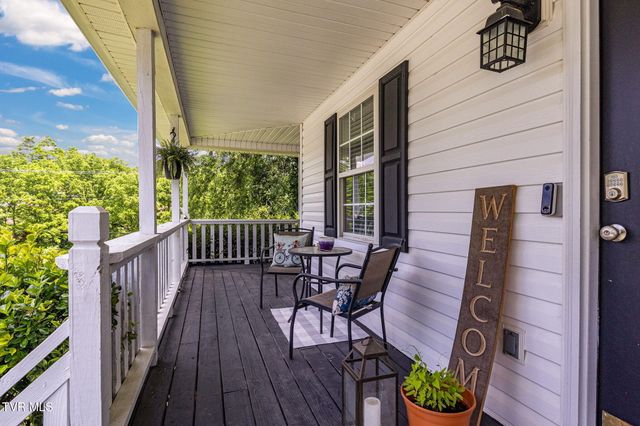 208 Hallock Place, Abingdon, VA 24210