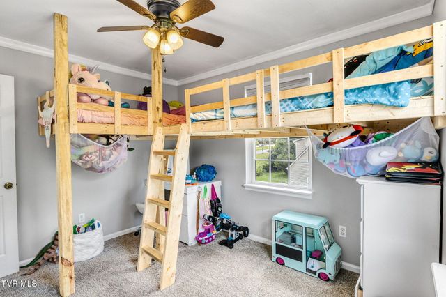 208 Hallock Place, Abingdon, VA 24210