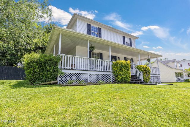 208 Hallock Place, Abingdon, VA 24210