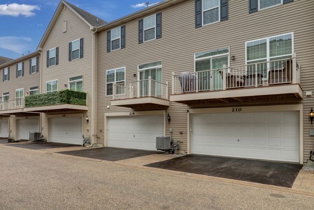 214 Lionel Drive, Grayslake, IL 60030