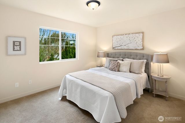 12127 166th Place NE, Redmond, WA 98052