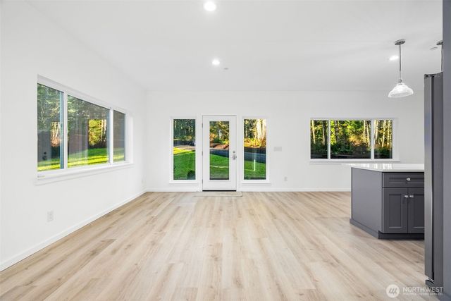 6925 Schweitzer Place SW, Port Orchard, WA 98367