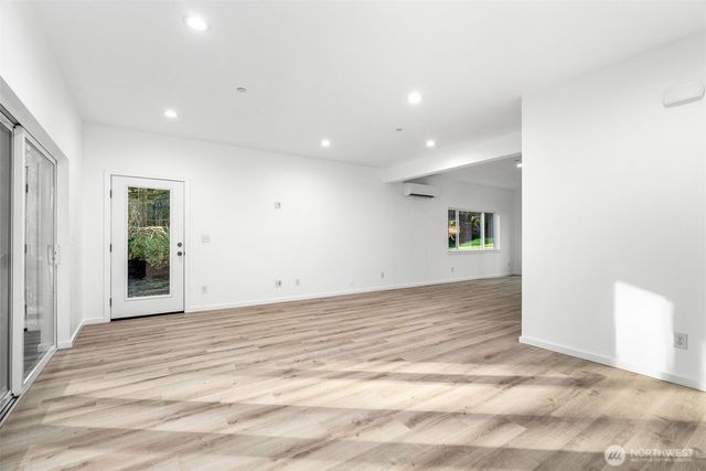 6925 Schweitzer Place SW, Port Orchard, WA 98367