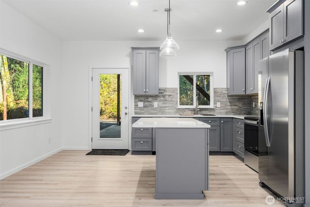 6925 Schweitzer Place SW, Port Orchard, WA 98367