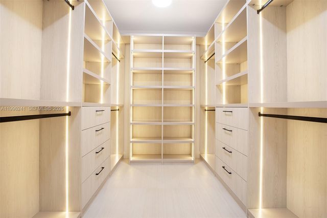 420 SW 15th Rd 420, Miami, FL 33129