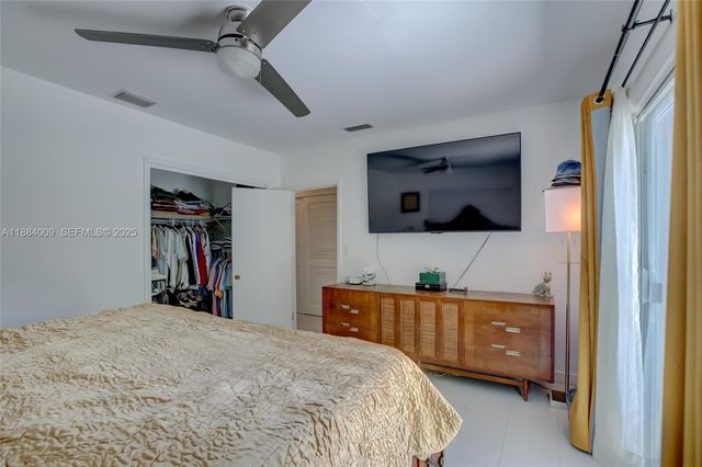 2601 NE 11th Court, Fort Lauderdale, FL 33304