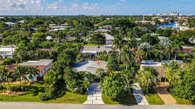 2601 NE 11th Court, Fort Lauderdale, FL 33304