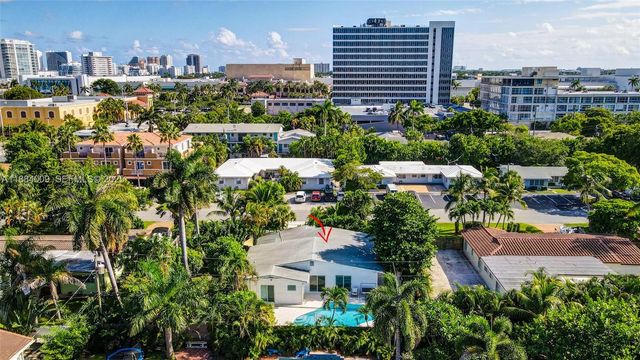 2601 NE 11th Court, Fort Lauderdale, FL 33304