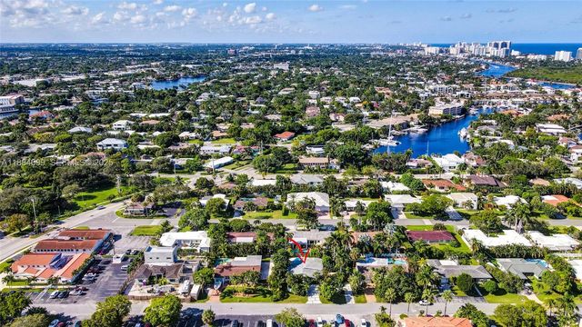 2601 NE 11th Court, Fort Lauderdale, FL 33304