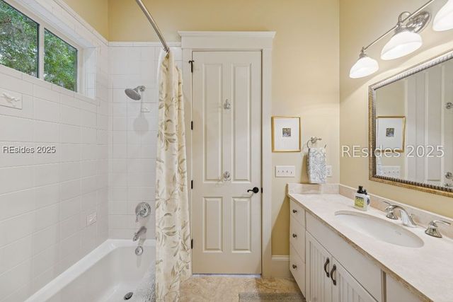 12 Walker House Dr, Okatie, SC 29909